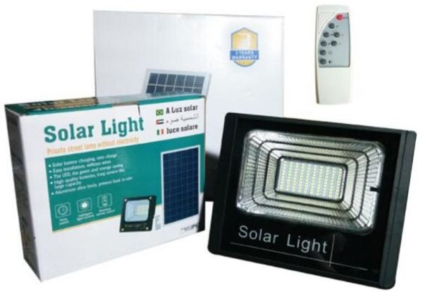 Proiector LED SMD 200 W cu panou solar IP67