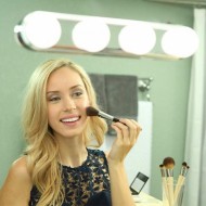 2 x Suport luminos pentru oglinda Studio Glow, 4 becuri, Argintiu